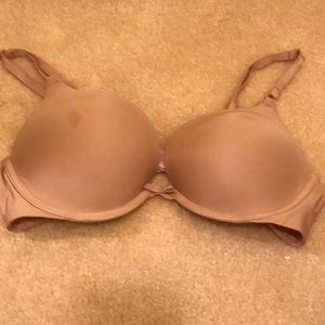 Victoria’s Secret Body By Victoria Push-Up Bra